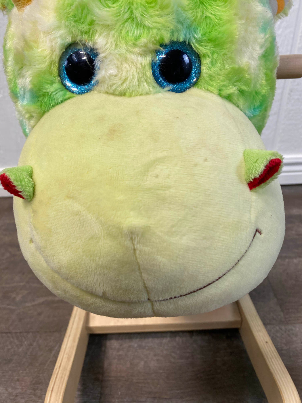 Hugfun Plush Rocker Chair With Melody — GoodBuy Gear