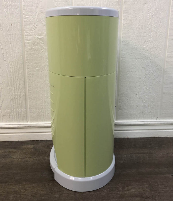 used Diaper Dekor Classic Diaper Pail