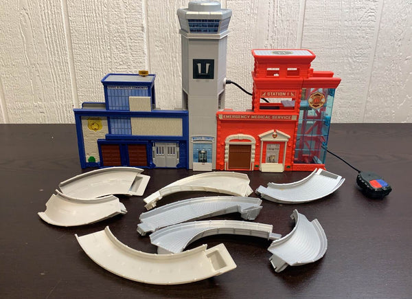 Matchbox rescue sale headquarters deluxe playset