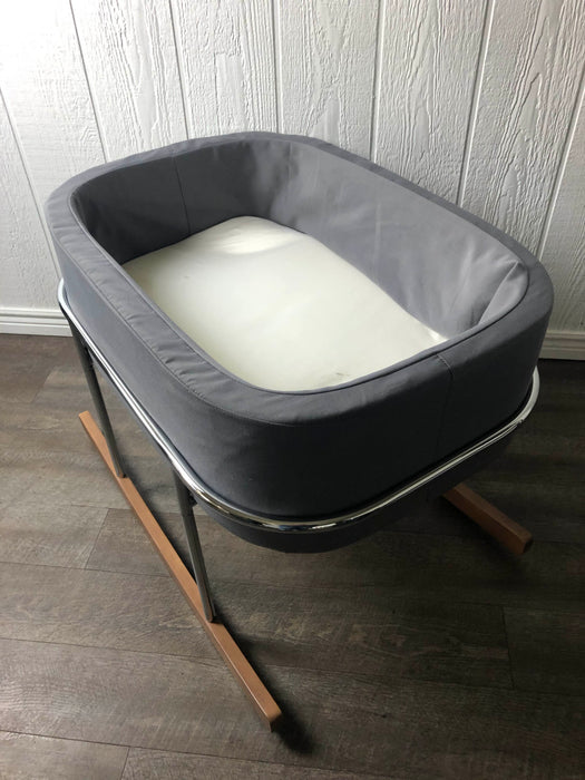 used Wonderfold Baby Bassinet Cradle