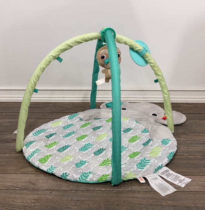 used Bright Starts Hug-n-Cuddle Playmat