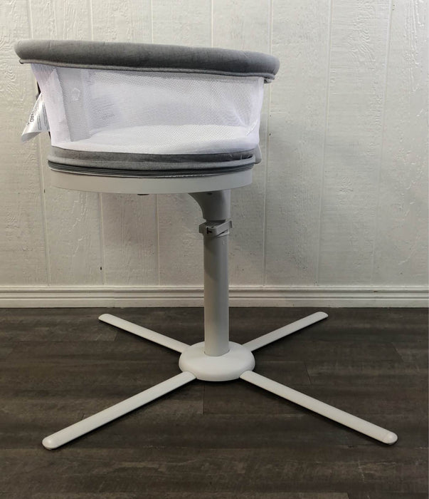 Shop Halo BassiNest Swivel Sleeper, Luxe Plus Series at GoodBuy Gear