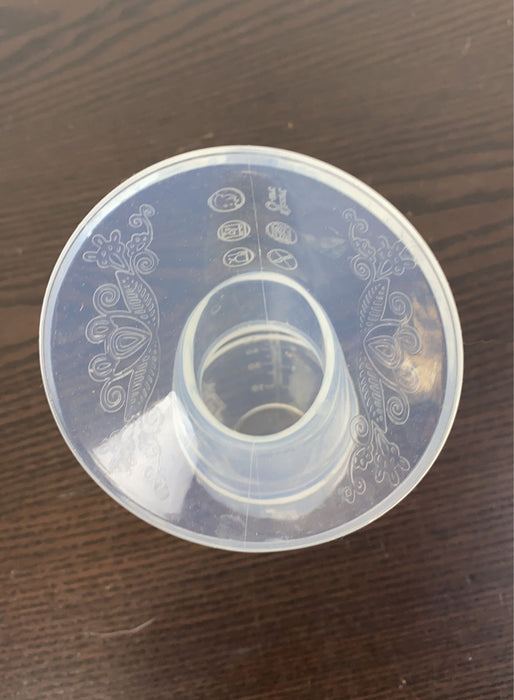 Shop Haakaa Manual Breast Pump at GoodBuy Gear
