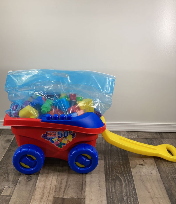 used Mega Bloks Block Scooping Wagon With Mega Bloks