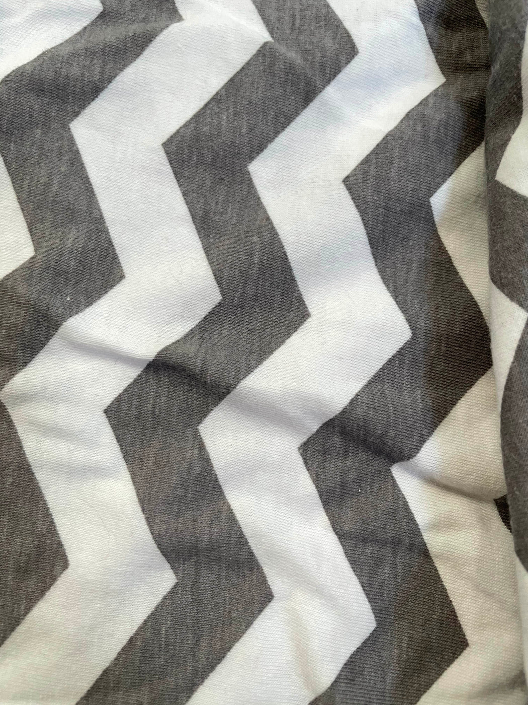 Itzy Ritzy Breastfeeding Scarf — GoodBuy Gear