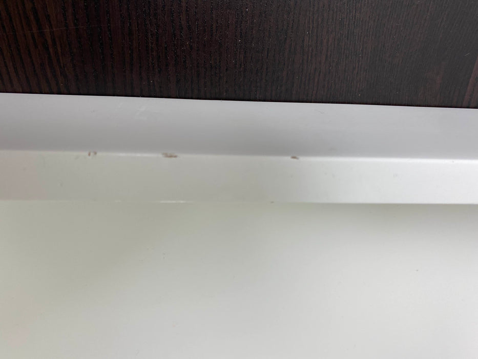 secondhand Change Tables