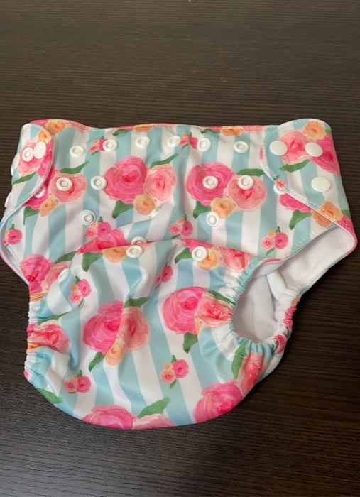used BUNDLE Nora’s Nursery Cloth Diapers