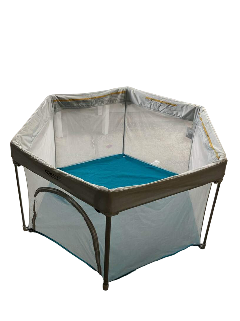 Graco Pack 'n Play Lite Traveler