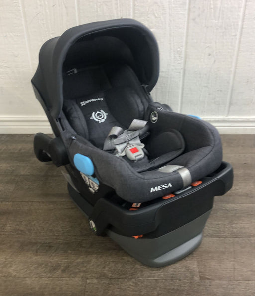 used UPPAbaby MESA Infant Car Seat, 2020-HIDDEN NEED PICTURES