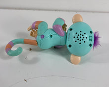 secondhand WowWee Fingerlings Toy