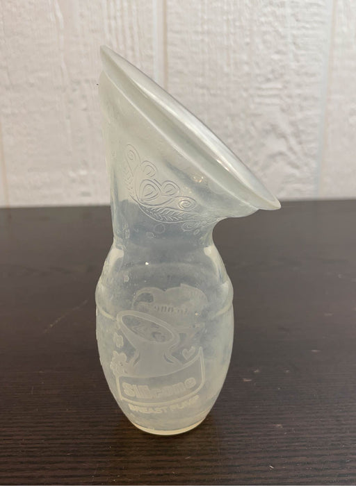 Shop Haakaa Manual Breast Pump at GoodBuy Gear