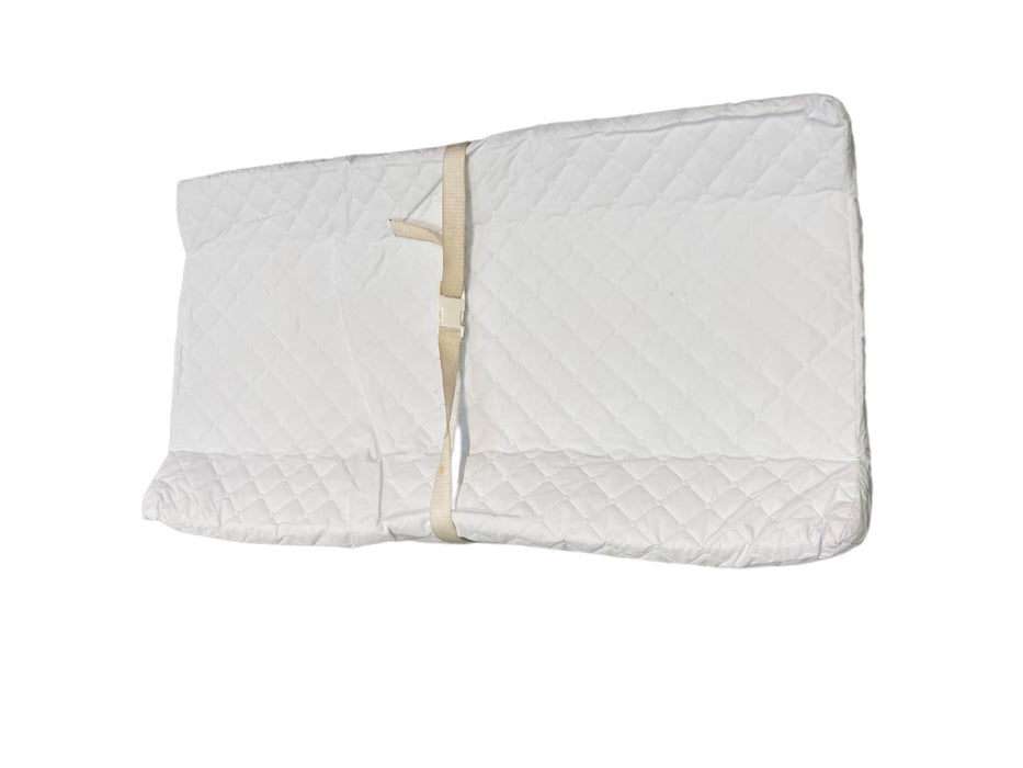 Shop Summer Infant Contoured Changing Pad at GoodBuy Gear