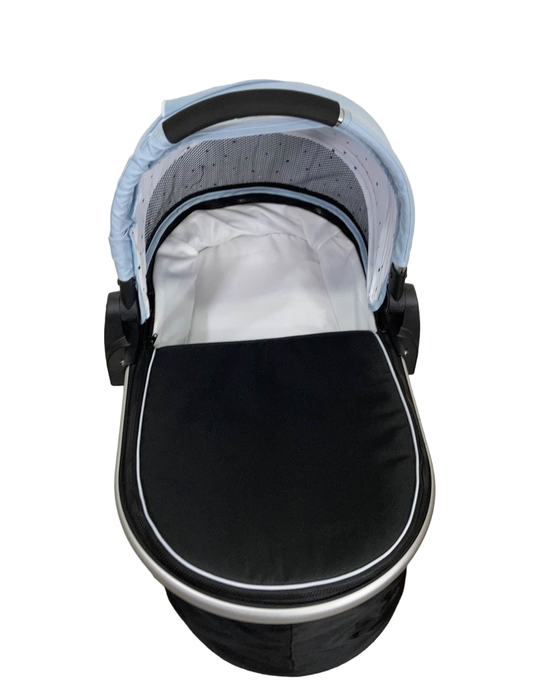 Shop Mockingbird Bassinet, Sky at GoodBuy Gear