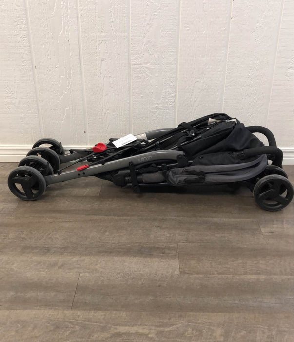 secondhand Evenflo Urbini Swiftli Stroller, 2017