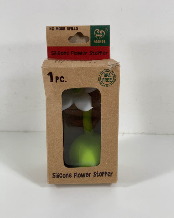 Shop Haakaa Flower Breast Pump Stopper at GoodBuy Gear
