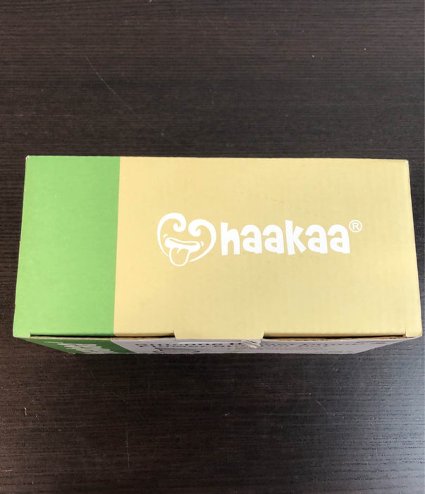 Shop Haakaa Silicone Breast Pump And Flower Stopper Set at GoodBuy Gear