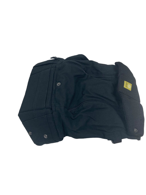 secondhand Lillebaby Complete 6-in-1 Baby Carrier All Seasons