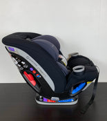 secondhand Maxi-Cosi Magellan XP All-in-One Convertible Car Seat