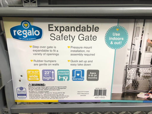 secondhand Regalo Plastic Expandable Safety Gate