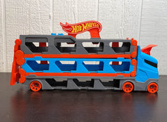 secondhand Hot Wheels Speedway Hauler Storage Carrier