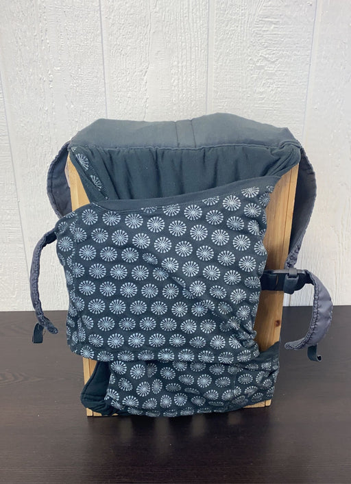 secondhand Infantino Together Pull-On Knit Carrier