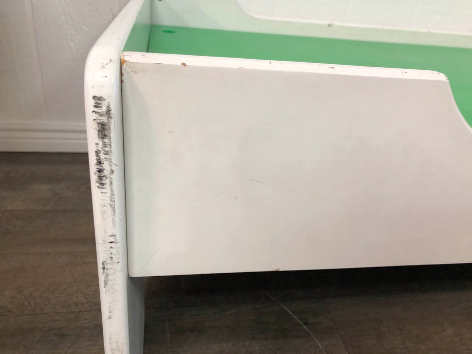 secondhand Activity Table