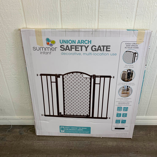 used Summer Infant Union Arch Safety Gate