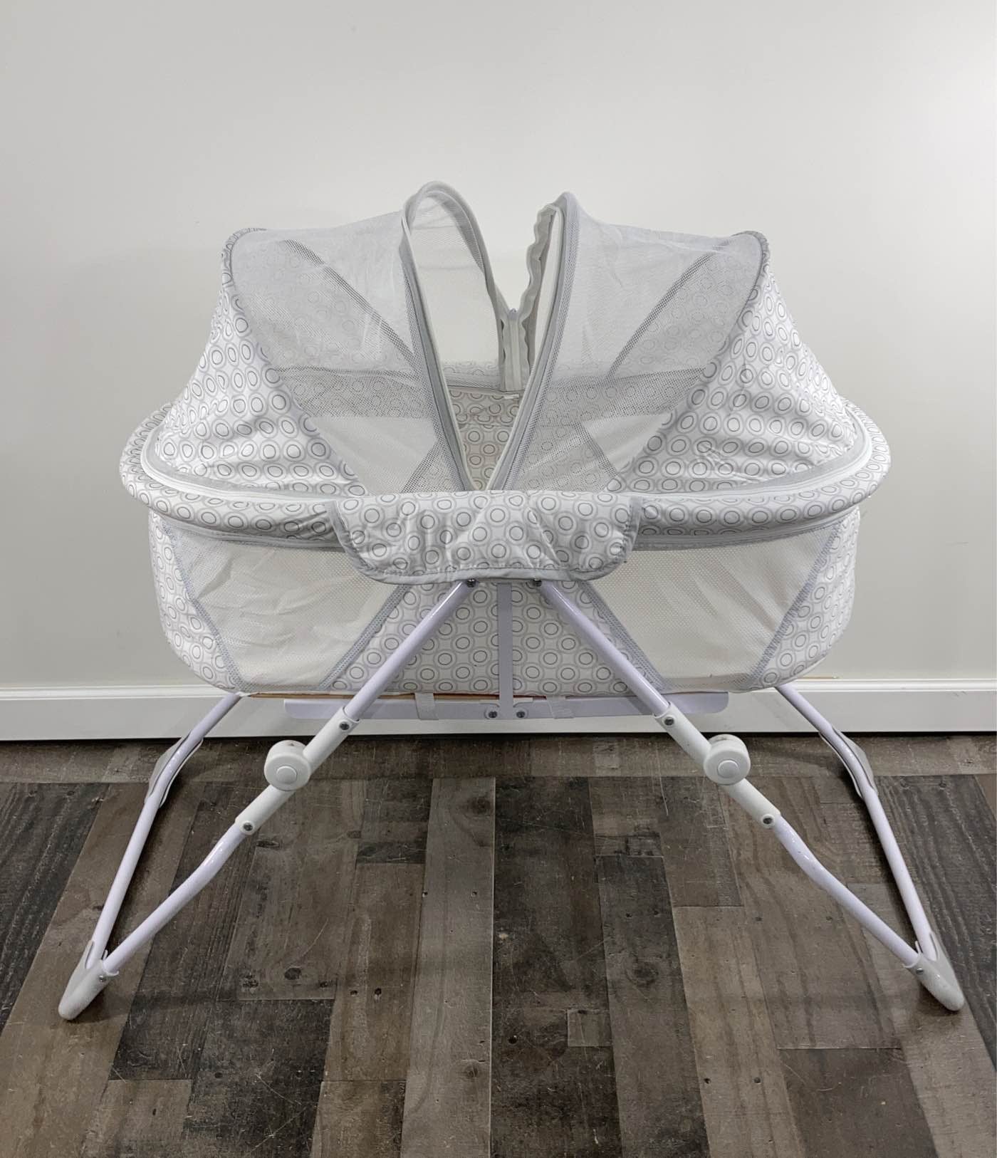 Delta ez fold clearance bassinet