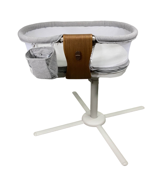 secondhand Halo BassiNest Swivel Sleeper Luxe Plus Series