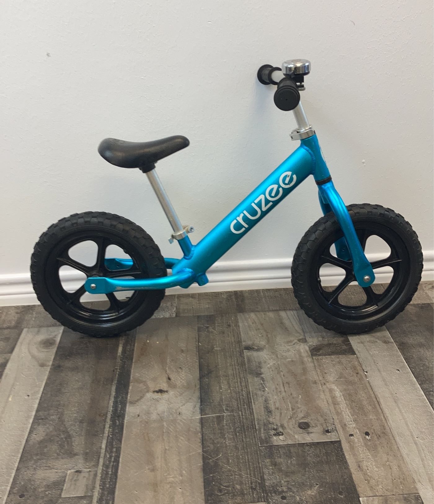 Cruzee Balance Bike