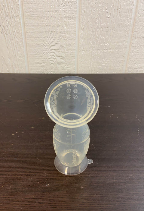 Shop Haakaa Manual Breast Pump at GoodBuy Gear