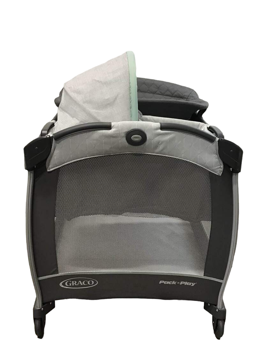 secondhand Graco Pack 'n Play Close2Baby Bassinet Playard