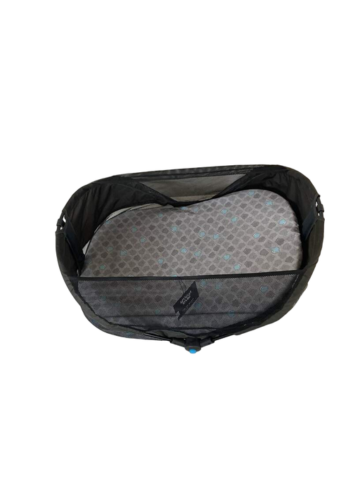 secondhand Munchkin Brica Fold ‘n Go Travel Pod