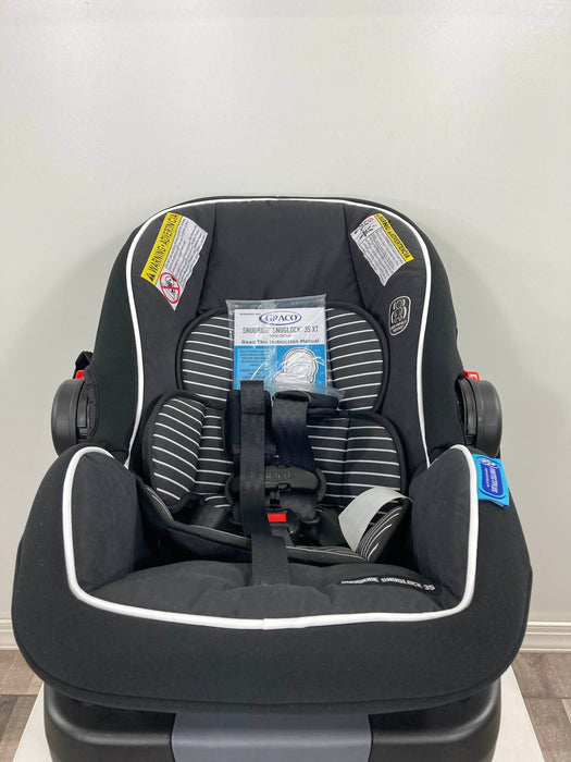 secondhand Graco SnugRide SnugLock 35 XT Infant Car Seat