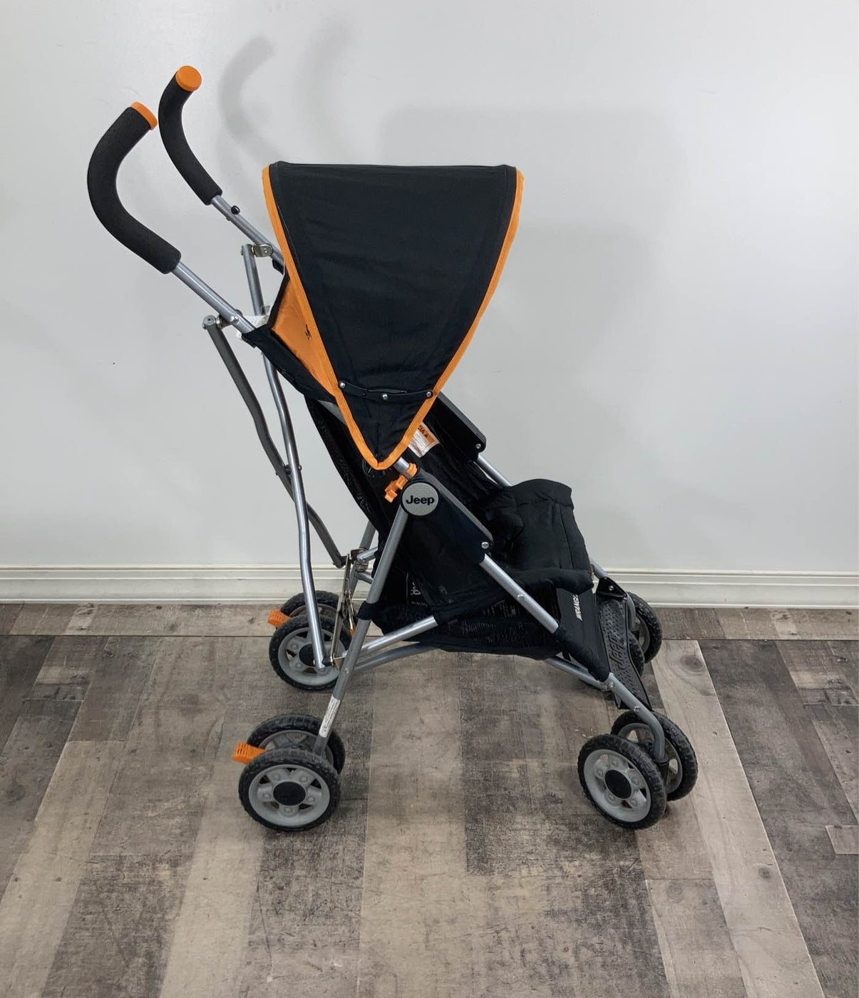 Jeep Umbrella Stroller Basic Jeep Wrangler All-Weather Umbrella Stroller, 2016 — GoodBuy Gear
