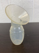 Shop Haakaa Manual Breast Pump at GoodBuy Gear