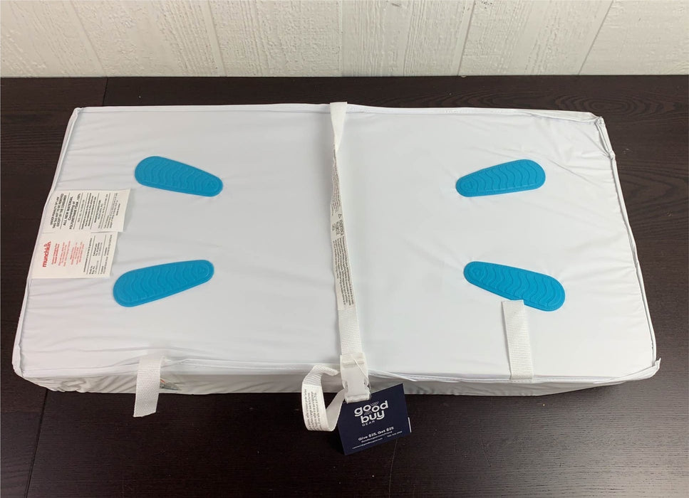 secondhand Munchkin Contoured Changing Pad