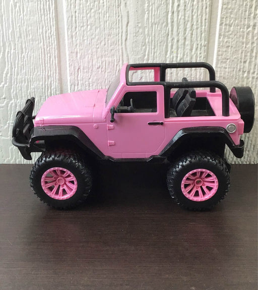 secondhand Jada Toys GIRLMAZING Jeep R/C Vehicle