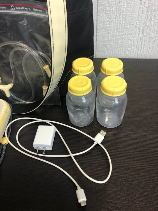 secondhand Medela Freestyle Flex Portable Double Electric Breast Pump, With Tote