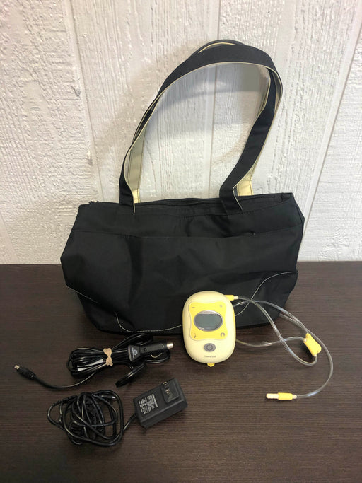 used Medela Freestyle Breast Pump, With Tote
