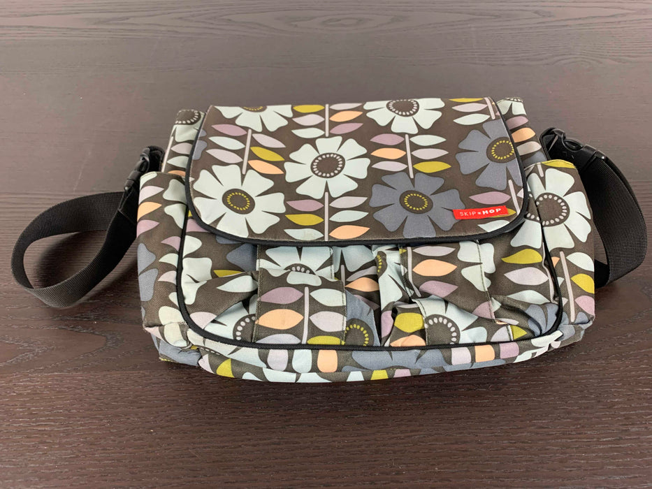 used Skip Hop Soho Crossbody Diaper Bag Clutch