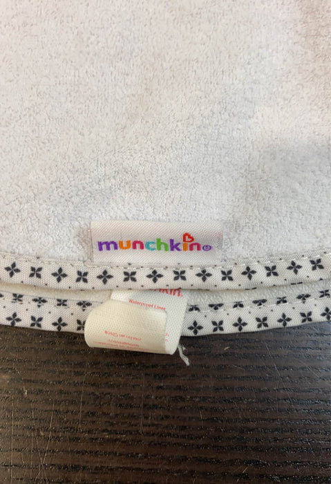 used Munchkin Waterproof Changing Pad Liners