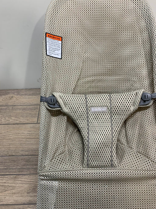 secondhand BabyBjorn Bouncer Bliss, Greige Mesh