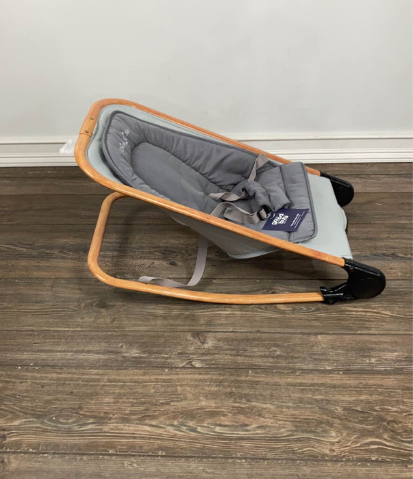 secondhand Dream On Me Rock with me 2-in-1 Rocker and Stationary Seat