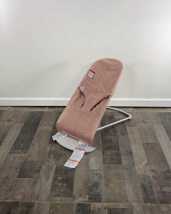 used BabyBjorn Bouncer Bliss, Dusty Pink Mesh, Light Gray Frame