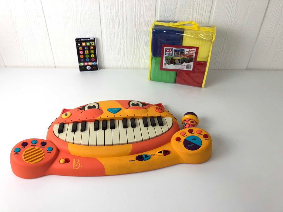 used BUNDLE Infant & Toddler Toys