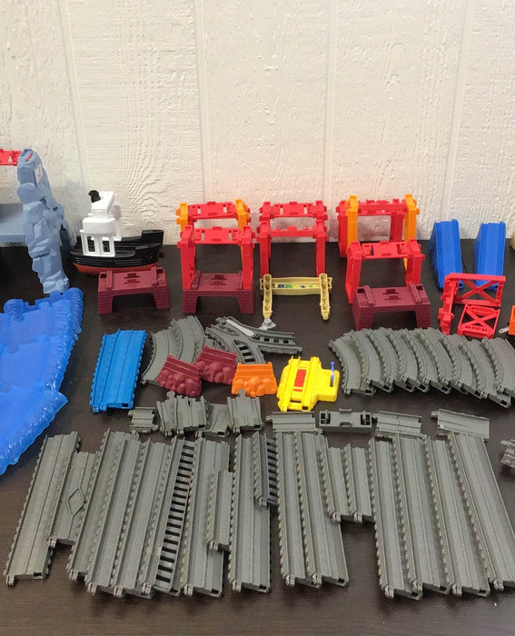 Shop BUNDLE Thomas and Friends at GoodBuy Gear