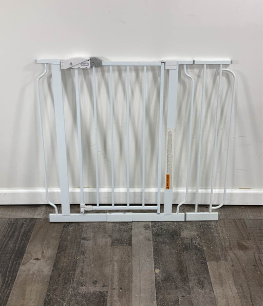 used Regalo Easy Open Safety Gate