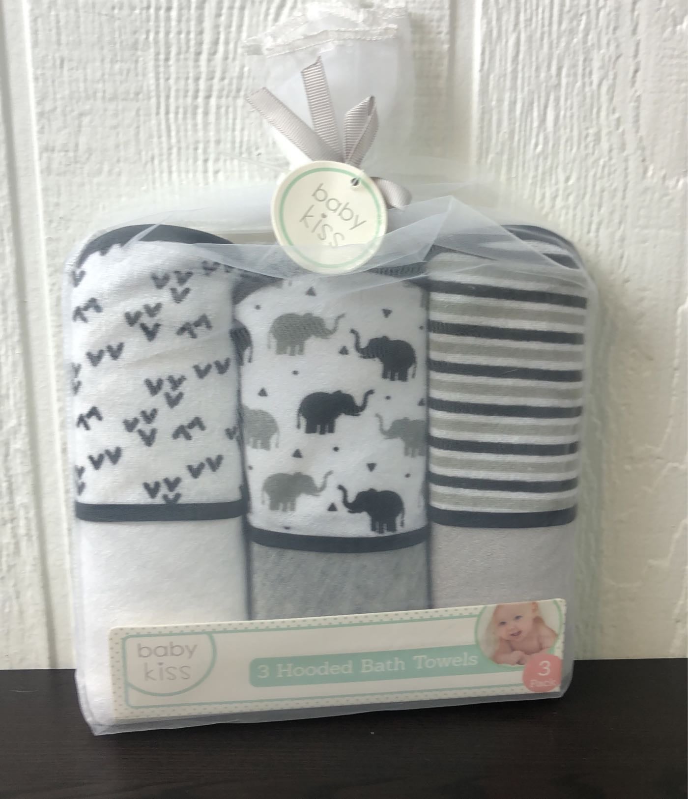 Baby kiss hooded hot sale towels