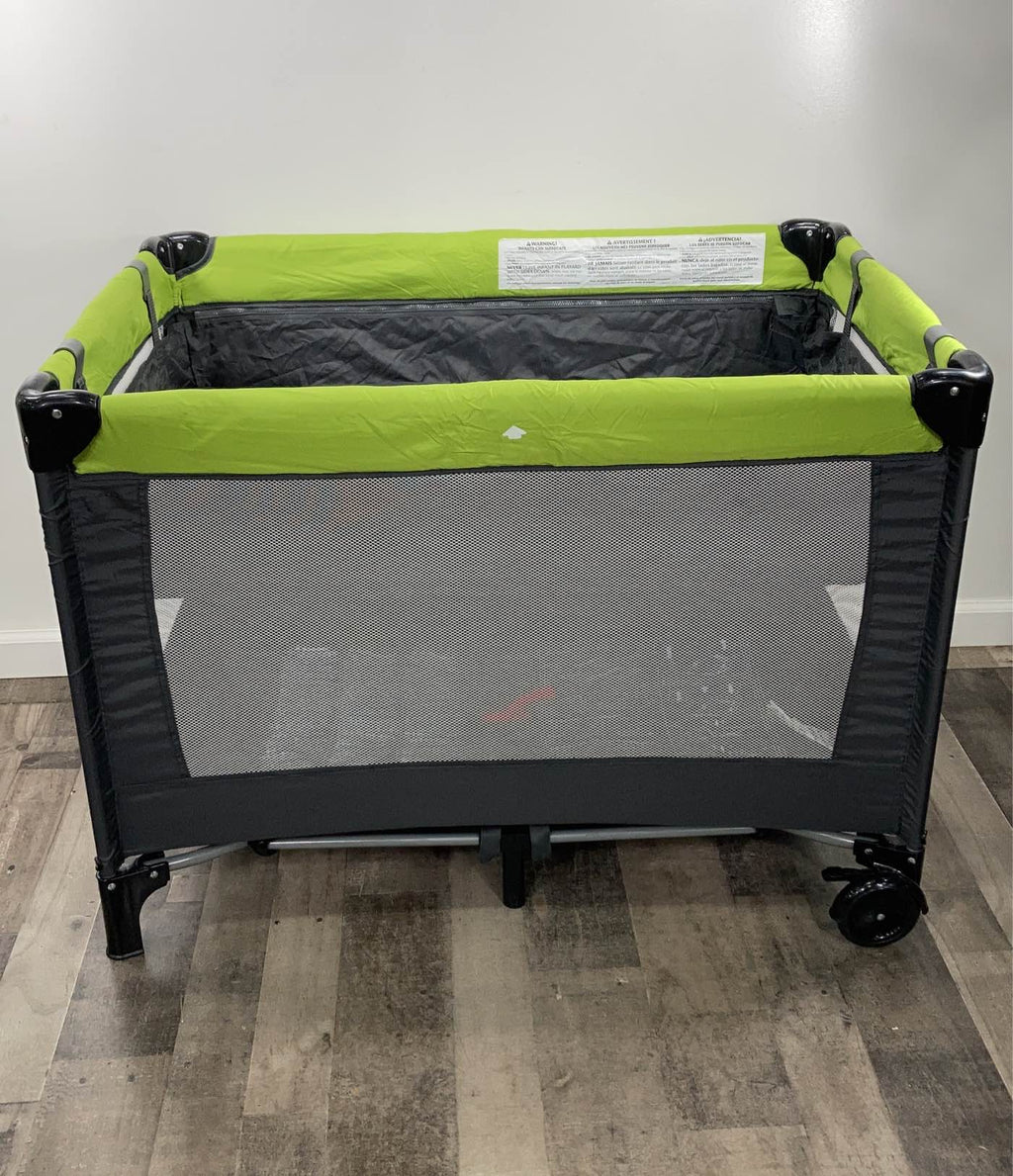 evenflo play away portable playard - cedar grove Evenflo Portable Classic BabySuite Playard